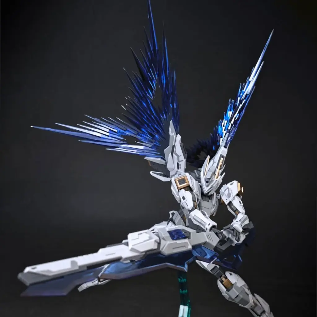 OPEN PO!!Hadir kembali SNAA Supernova Gods Guardian Gawain dengan tampilan terbaru. Tampilan ini terlihat lebih berwarna dari versi sebelumnya. Dengan wing yang terlihat sangat menyala cerah serta body yang lebi (5).webp