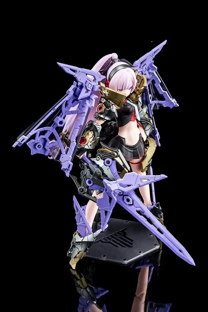 KP782_BDPALADIN_DARKNESSCLAW_03.webp