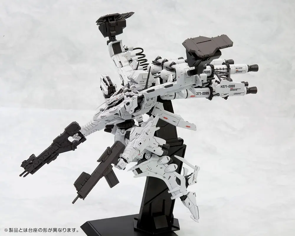 VI090_WhiteGlint_VOBset_01.webp
