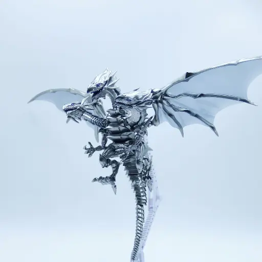 [PREORDER] FIGURERISE BLUE EYES WHITE DRAGON SILVER METALLIC VER KAIBA MODEL